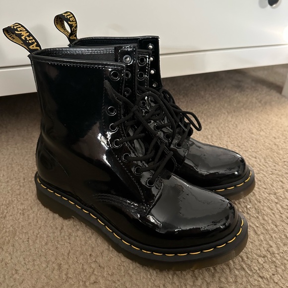 Dr. Martens - Picture 1 of 3